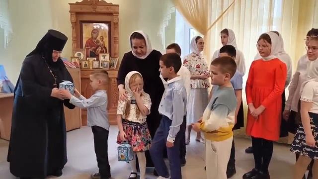 ПАСХАЛЬНЫЙ КОНЦЕРТ: СВЯТО-ДУХОВ СКИТ, ВОСКРЕСНАЯ ШКОЛА «СВЕЧЕЧКА» смотреть онлайн