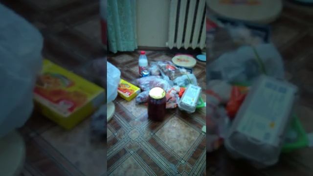Что у меня в холодильнике? НЕЧЕГО кушать, вообще, бомжую. смотреть онлайн