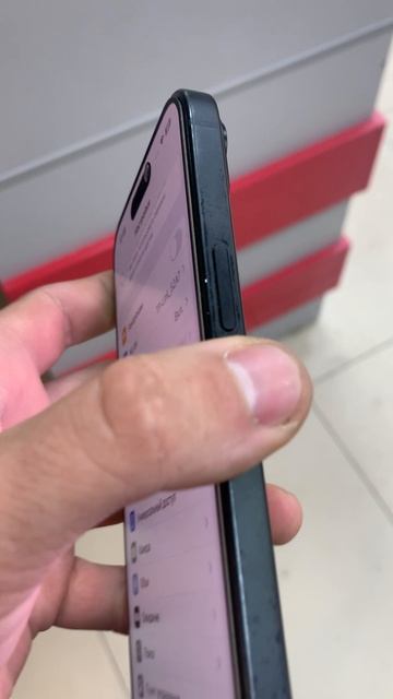 iPhone 15 смотреть онлайн