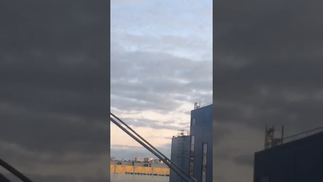 Я ухожу / у окна и прыгну ? смотреть онлайн