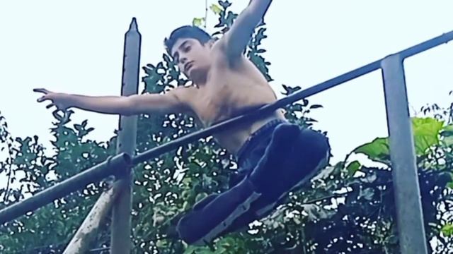 вис на ребре в лотосе😱😈 смотреть онлайн