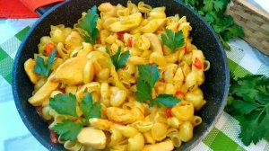 Макароны с курицей