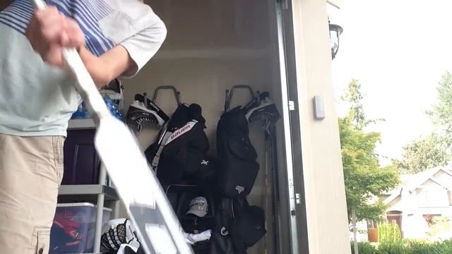 In the bag review -goalie edition- смотреть онлайн