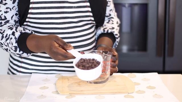 Bakery Style HOT CHOCOLATE POKE CAKE RECIPE using Box cake mix | Holiday desert recipes смотреть онлайн
