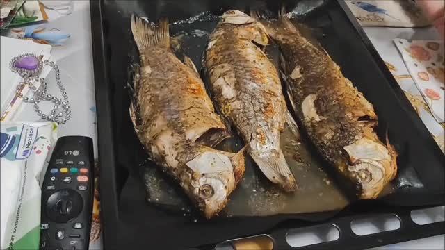 Караси в духовке, рецепт за 20 минут