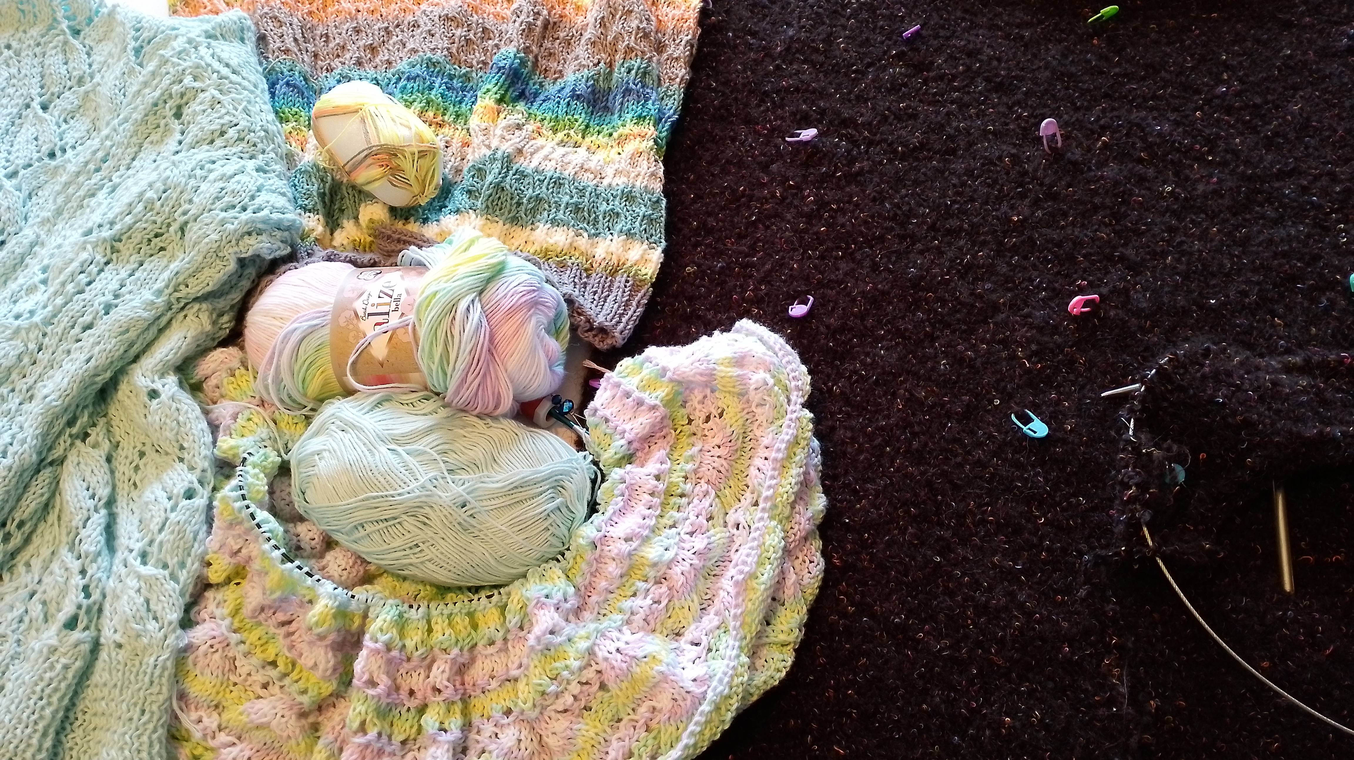 Влог. Холодина. Приготовила обалденные котлеты. Что вязала. Кардигану быть! Проверку прошел. смотреть онлайн