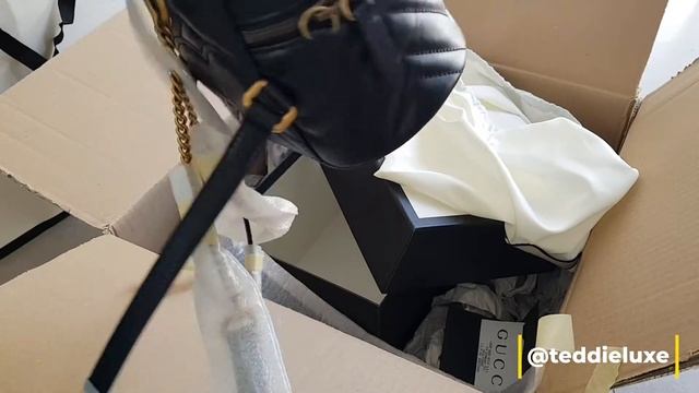 UNBOXING | GUCCI MARMONT VANITY CASE / BACKPACK смотреть онлайн