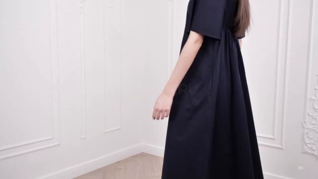 Ультрамодное и невероятно женственное платье для приятных встреч от Max Mara! смотреть онлайн