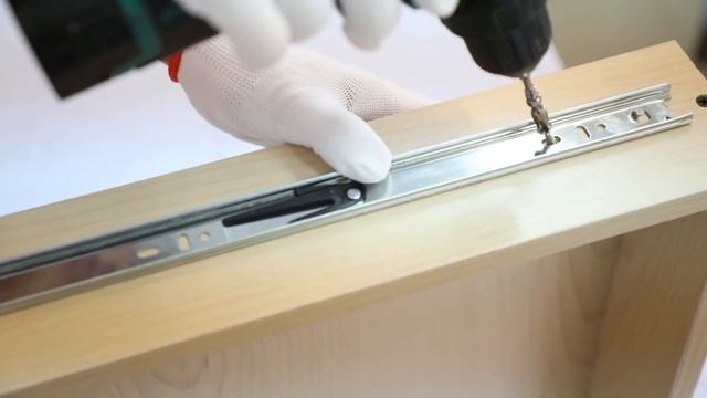 K04 - Ball Bearing Slide смотреть онлайн