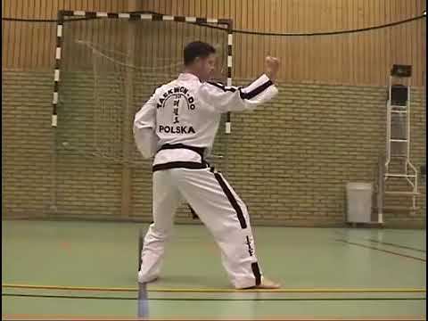 Джун Гун видео туль в тхэквондо красный пояс, 2 гып, хьенг 32 движения, комплекс Joon Gun Tul спорт смотреть онлайн