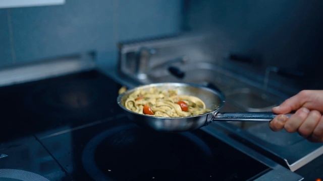 Готовим и накрываем стол в The Mix г. Сумы // Restraunt Life смотреть онлайн