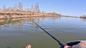 ВЕСЕННЯЯ ЛОВЛЯ СУДАКА. НА СПИННИНГ. УСПЕЛИ НА НОВОЙ ЛОДКЕ до запрета