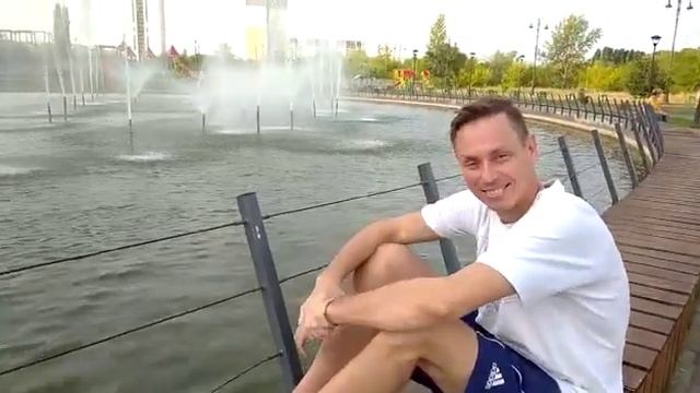 Раннее утро у фонтана. Жаркое Лето 21. Бян-Кин-До. смотреть онлайн