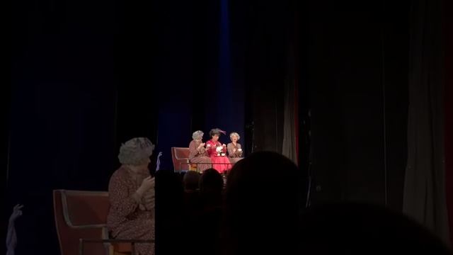 Таланты и покойники смотреть онлайн