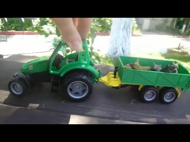 Трактор и грузовичок спасают животных. Мультики с игрушками смотреть онлайн