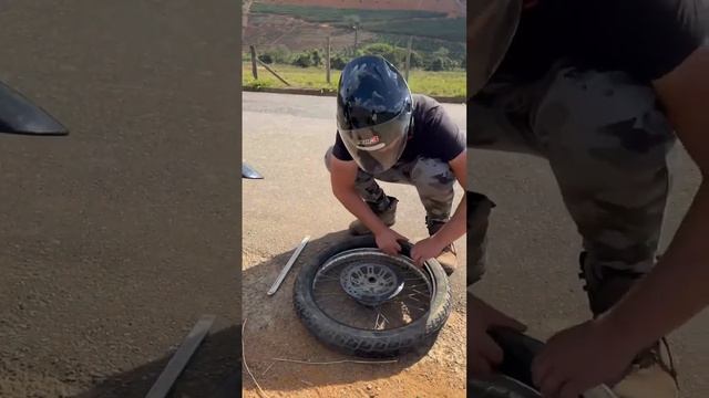 La rueda de la moto no se pincha más смотреть онлайн