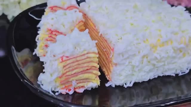 ТОРТ - САЛАТ ЗА 5 МИНУТ из трех ингредиентов . смотреть онлайн