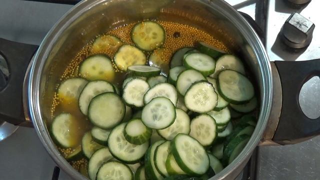 Маринованные огурчики для бутербродов. Как приготовить bread and butter pickles. смотреть онлайн