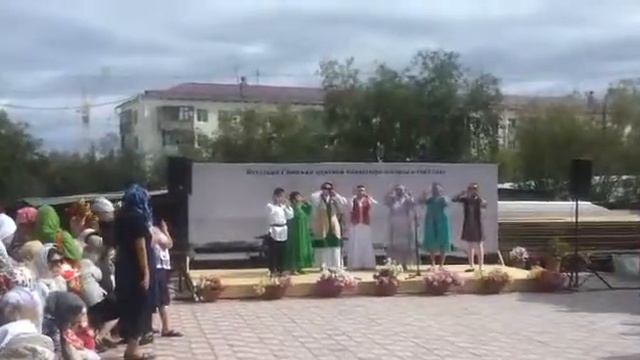 Выступление нашей группы школы Хомуса на Медовый Спас при Спасо-Мужском Монастыре(4) смотреть онлайн