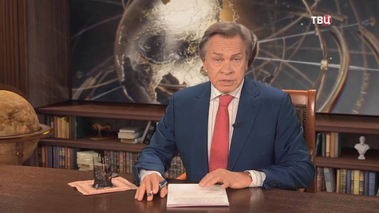 В предбаннике ада: что происходило в бункере Гитлера накануне краха Третьего рейха смотреть онлайн