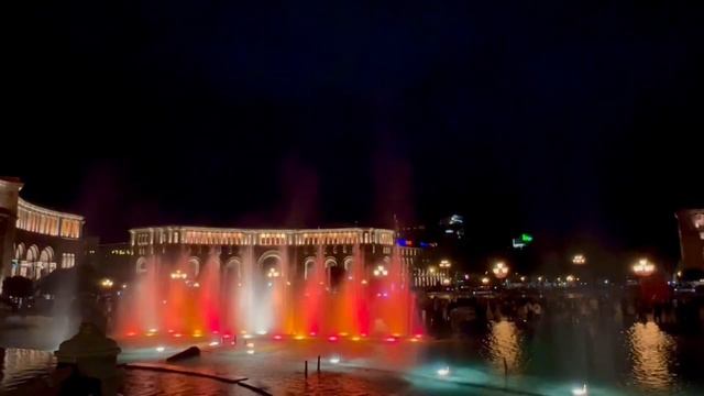 Симфония камней | Прогулка по Еревану смотреть онлайн