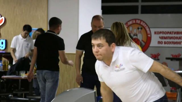 Ташкентская бизнес-лига по боулингу (видеоролик) смотреть онлайн