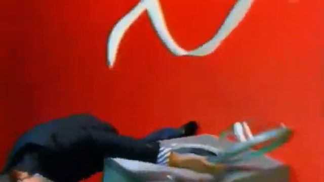 Заставка Теле-программы "Большая стирка" [09.09.2002-02.07.2004г.] Первый канал смотреть онлайн