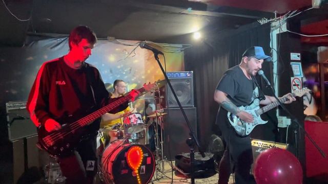 На Марсе Праздник! - Этажи смотреть онлайн