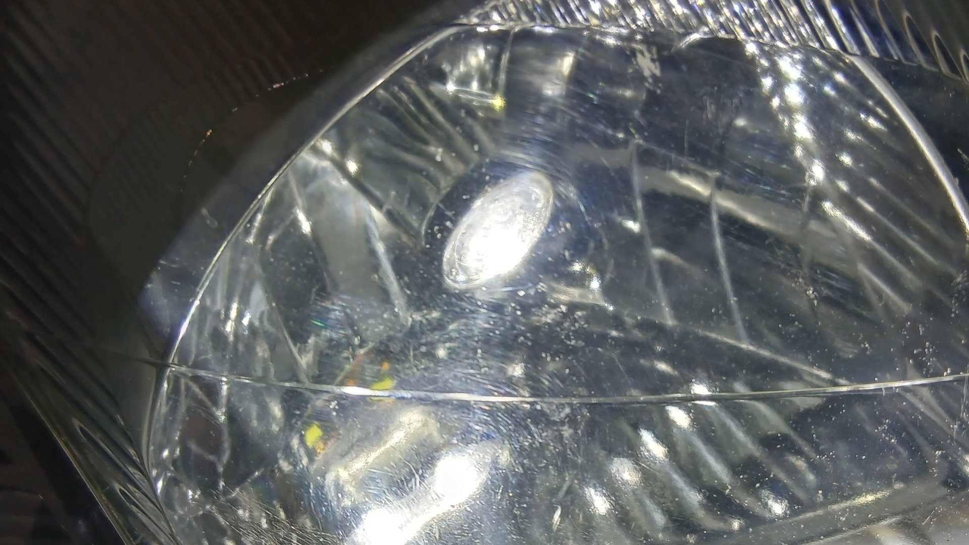 Замена галогенновой лампочки на диодную. Тойота витц. смотреть онлайн