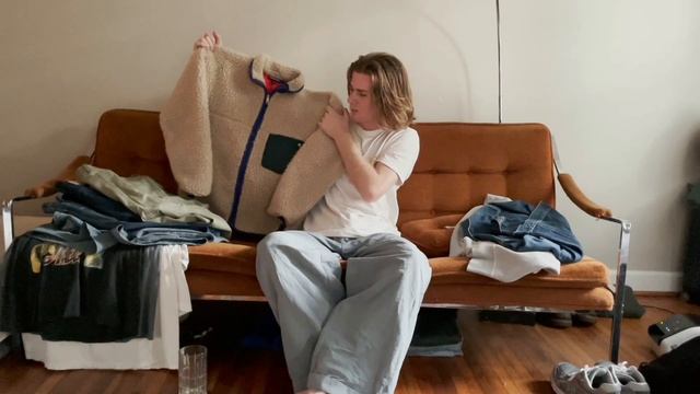 My Wardrobe Essentials - Vintage Levi's, Band Tees & Patagonia смотреть онлайн