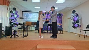 "Опять метель"  автор К. Меладзе 
исп. Солдатова Милана и Ванин Егор