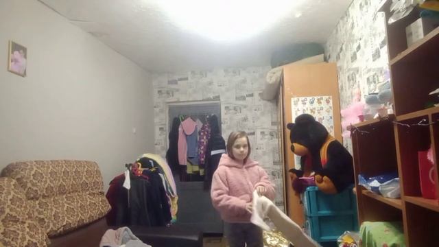 меряем куртки от бабушки и мамы смотреть онлайн