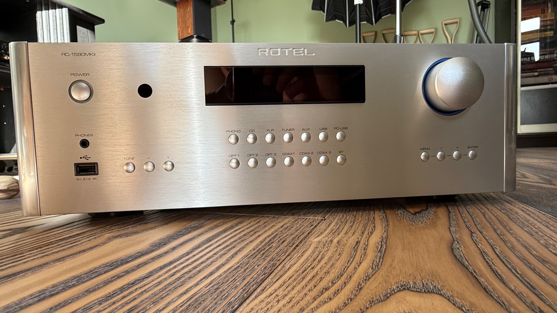 Продаю Rotel RC-1590mkII Silver – Идеальный преамп!