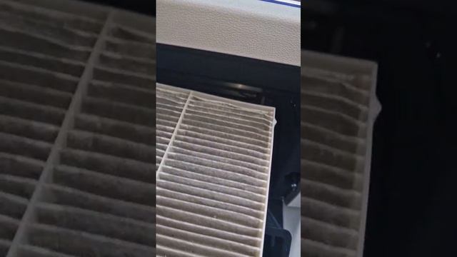 Замена салонного фильтра Hongqi HS5
Хончи