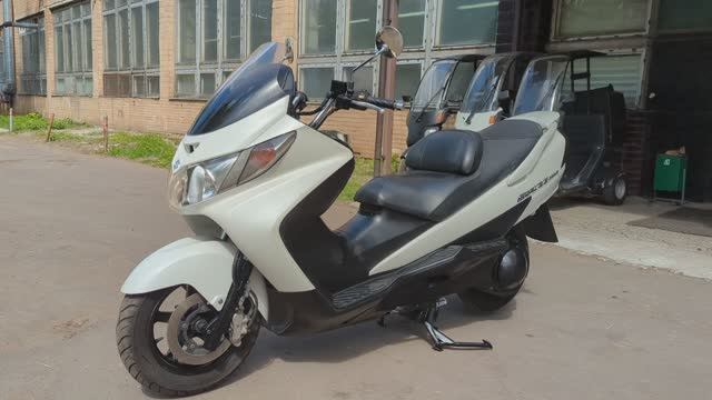Скутер Suzuki Skywave 400 (120SB4) 2004 г.в смотреть онлайн