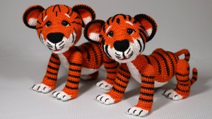 Тигр крючком. Часть 8. Вязание накладки, хвоста. Сборка.