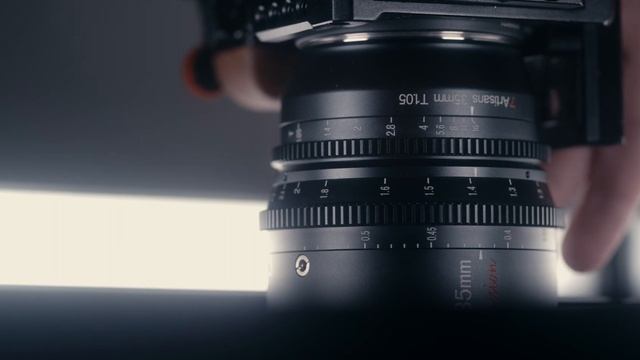 Этот объектив - лучший в своем роде! Обзор кинообъектива 7Artisans 35mm t1.05 "Vision" смотреть онлайн