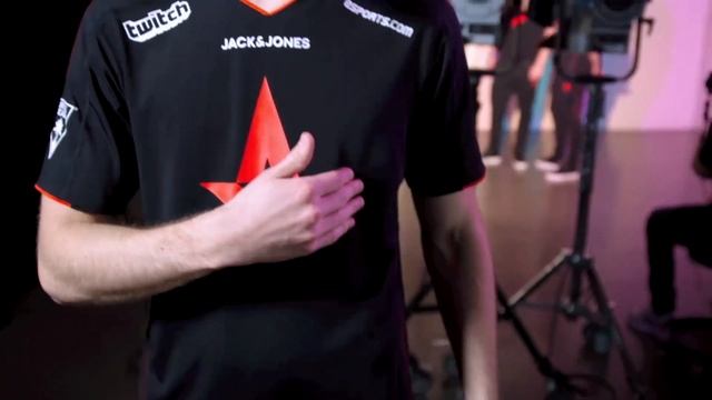 JACK & JONES X Astralis on the new player jersey 2.0. смотреть онлайн