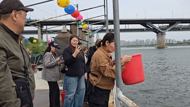 Цитар - ритуал спасения, выкупа жизни в Сеуле смотреть онлайн