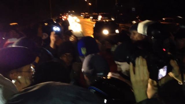 Поймали тихаря под домом Медведчука смотреть онлайн