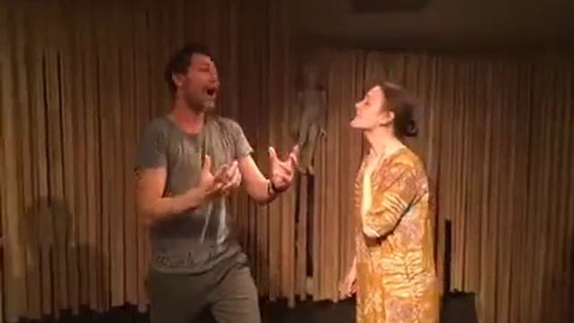 "Не верь такому. Слушай эту музыку." смотреть онлайн