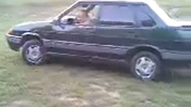 Самара Поселок Чуваши,Школьный двор ,Роман ваз 2115. смотреть онлайн