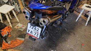 Установка прямоточного выхлопа Honda vfr 800 .mp4