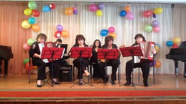 228. Ансамбль "Веселая карусель", г.Бугульма. "Очи черные" обработка Людмилы Скитиной. смотреть онлайн