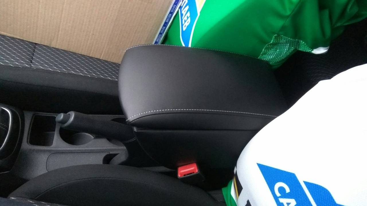 Подлокотник Киа Рио 4 - Kia Rio 4 2017 Kia Rio X-Line 2017 -Киа Рио Х ЛАЙН УСТАНОВКА смотреть онлайн