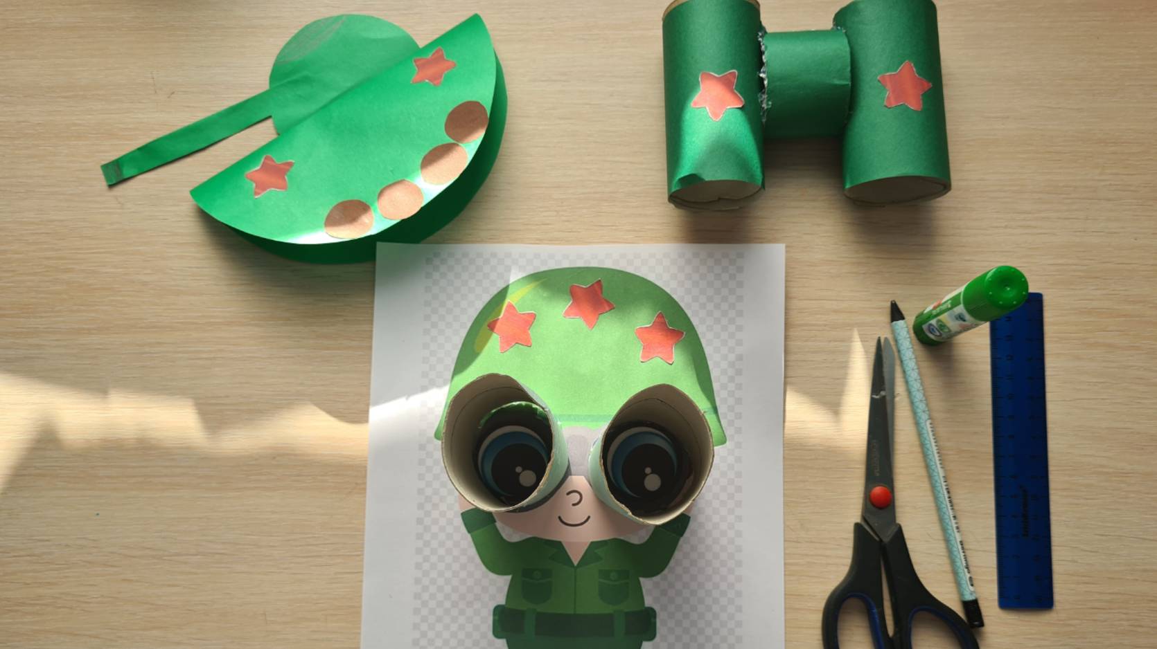 Поделки на 9 мая своими руками (танк, солдат, бинокль).