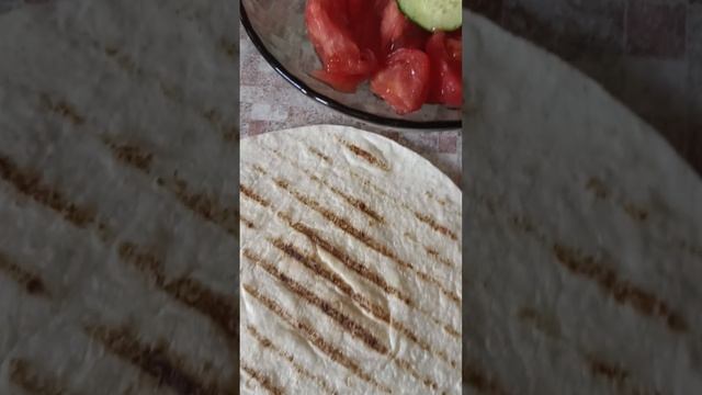 Огурцы с привкусом удобрения. Жаль потраченных денег 😞