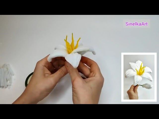 Лилии лилия из синельной проволоки / Pipe Cleaner / DIY / Tutorial / Синельная проволока смотреть онлайн
