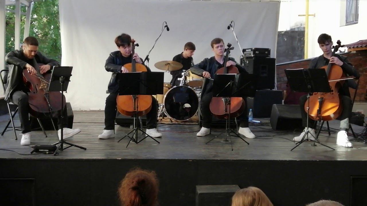 The Cello Quartet - Show Must Go On смотреть онлайн