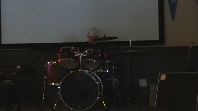 10 year old drummer. cover bruno mars & nirvana's inbloom @NICK&NINO'S смотреть онлайн